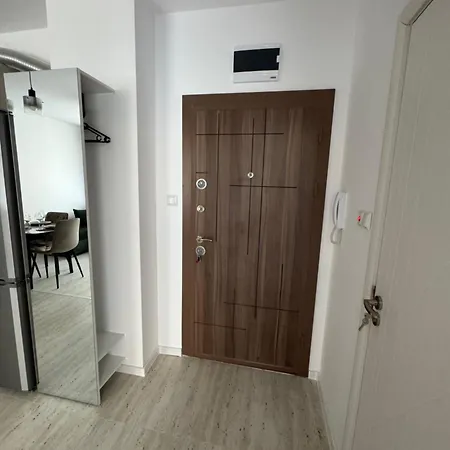 Luxury Seaside With Seaview Apartment